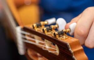 Domina la guitarra con Cifra Club