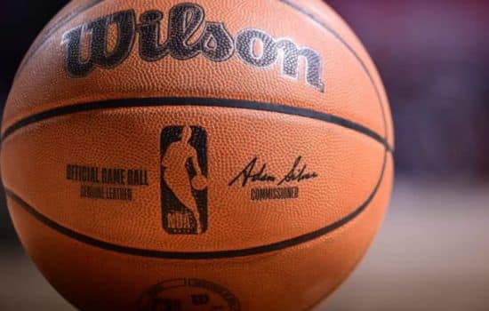 Vive la emoción de la NBA en cualquier lugar