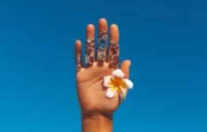 Descubre el placer de leer a mano