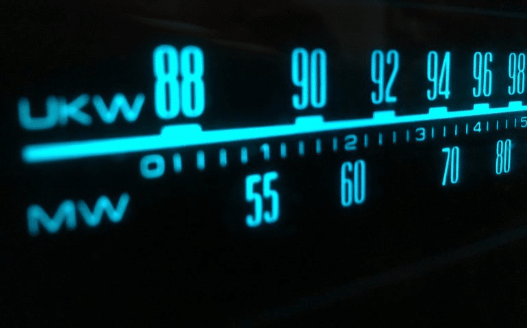 ¡Radio AM/FM en tu bolsillo!